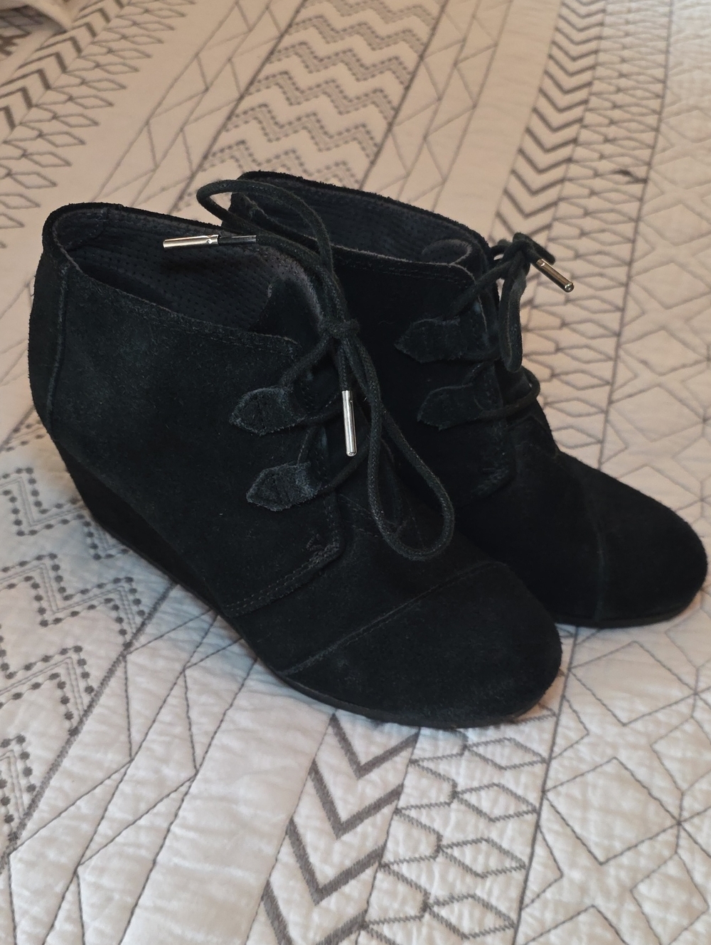 Toms Black Suede Lace-Up Wedge Ankle Boots
